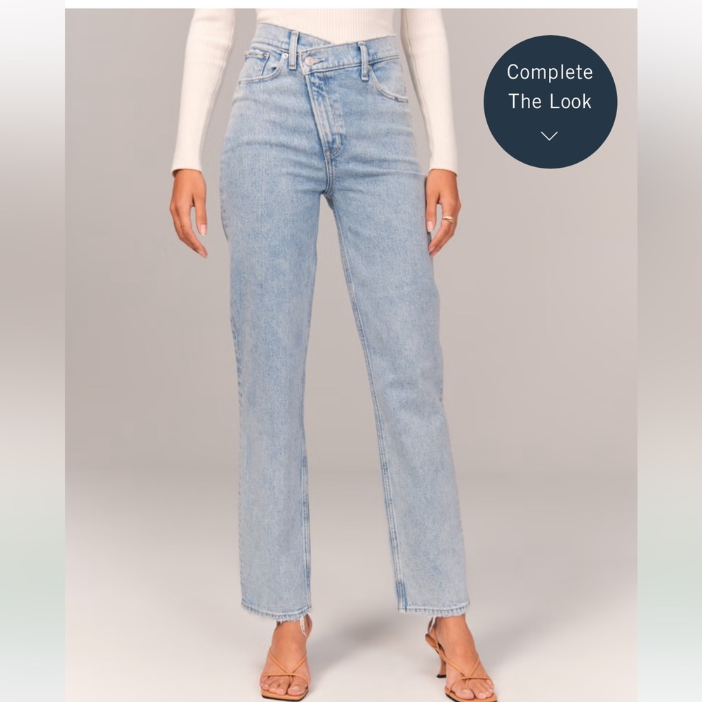 Abercrombie & Fitch 90’s Straight Ultra High Rise Jeans